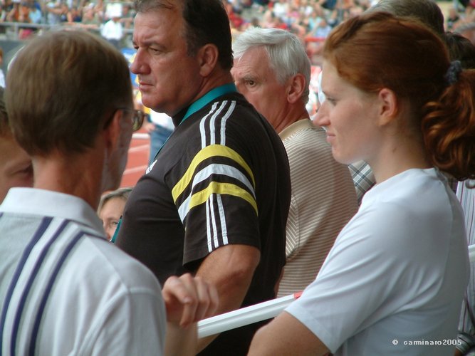 667 X 500 annika_becker.jpg